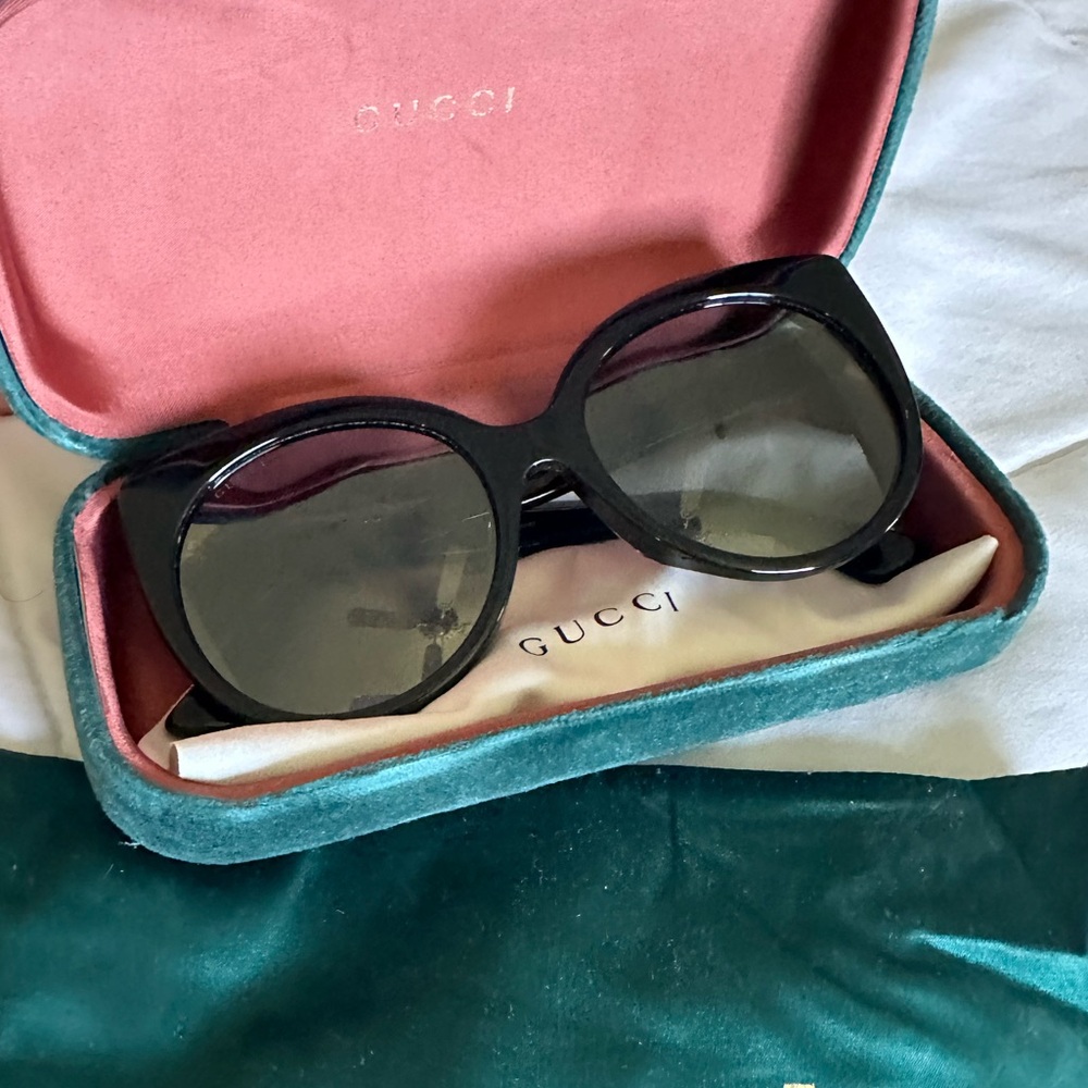 Gucci sunglasses